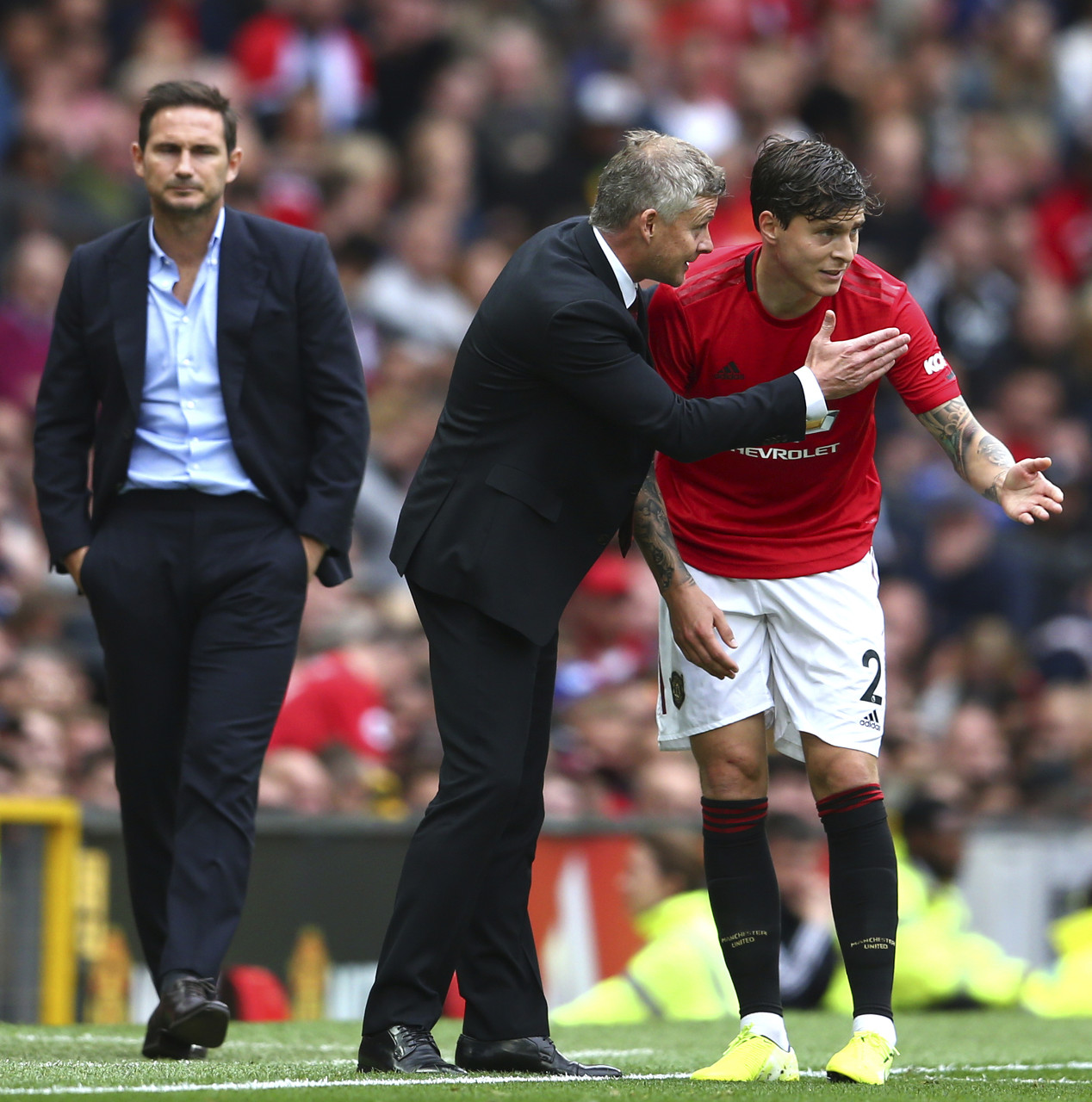 大谷翔平在 2021 年包揽银棒奖、历史成就奖及 MVP，开启“大谷元年”